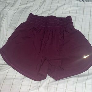 NWOT Nike DRI-Fit ultra high waisted 3” lined shorts